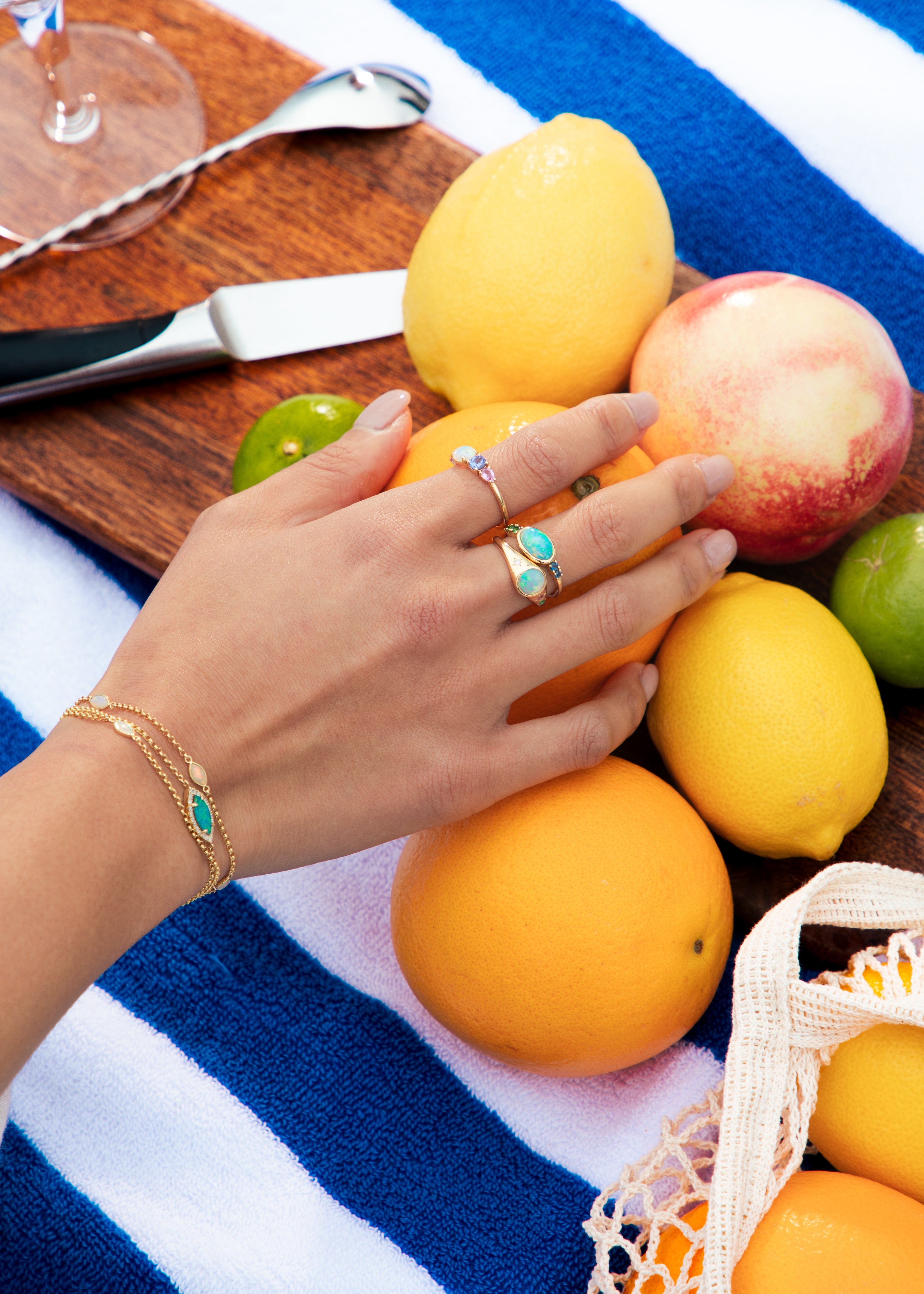 OPAL SHELL LINEAR RING