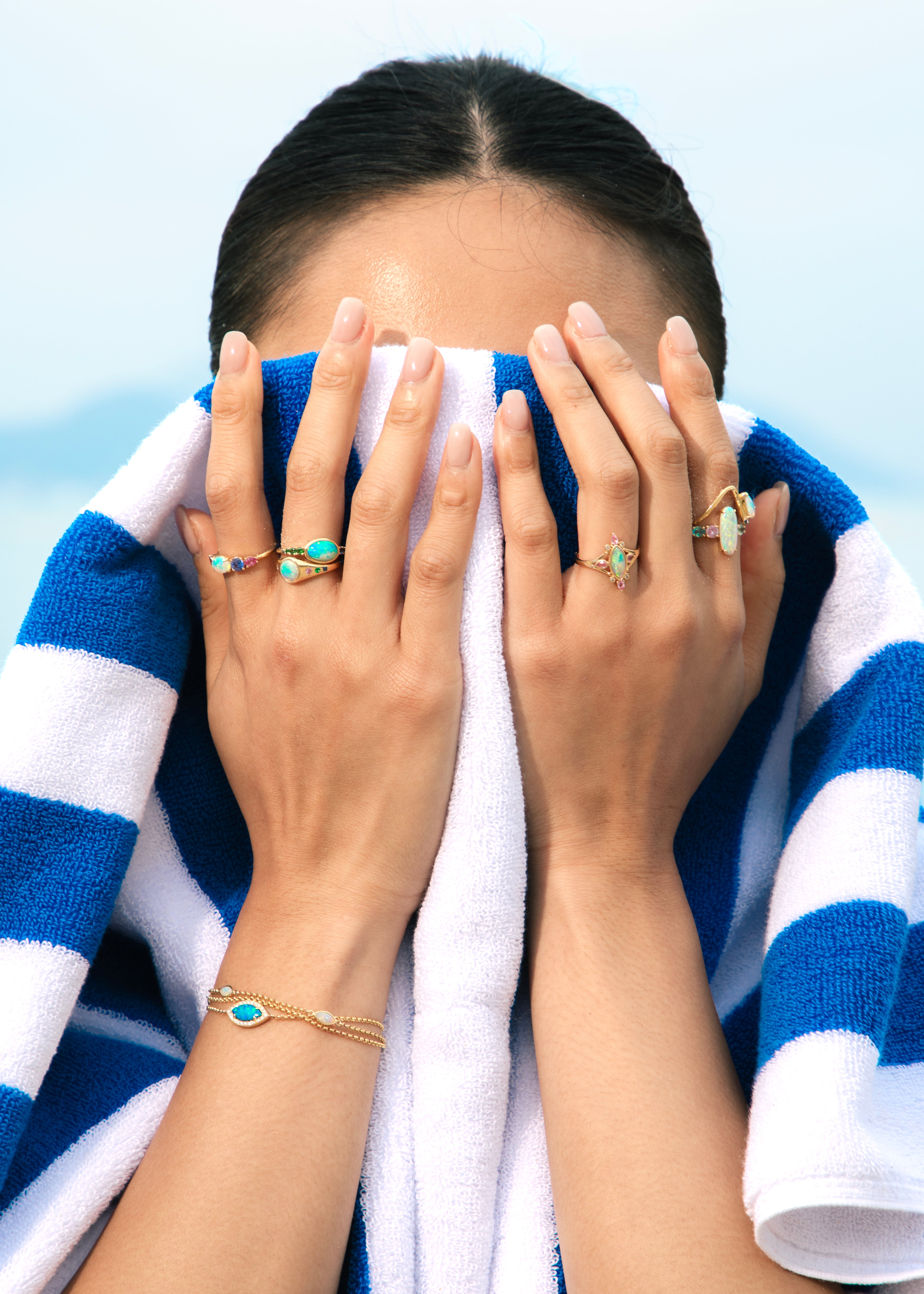 OPAL SHELL LINEAR RING